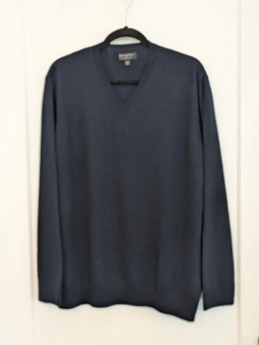 Banana Republic Men's 2XL Navy Blue Merino Wool V-Neck Sweater Pullover EUC